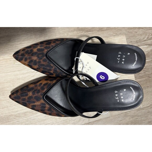 a new day Shoes - Women’s Animal Print Heels Size 6 New with Box